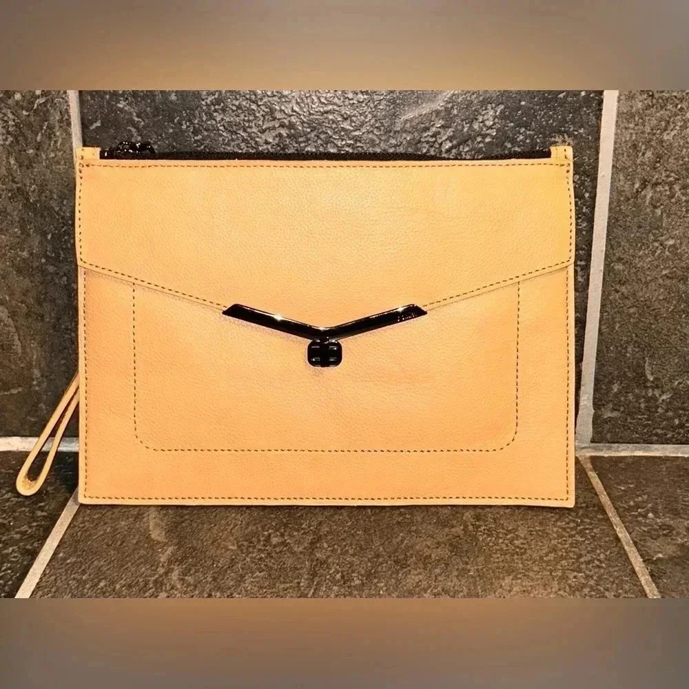 BOTKIER Leather Valentina Large Envelope Clutch+Wristlet Strap. Designer. NWT - Picture 2 of 15